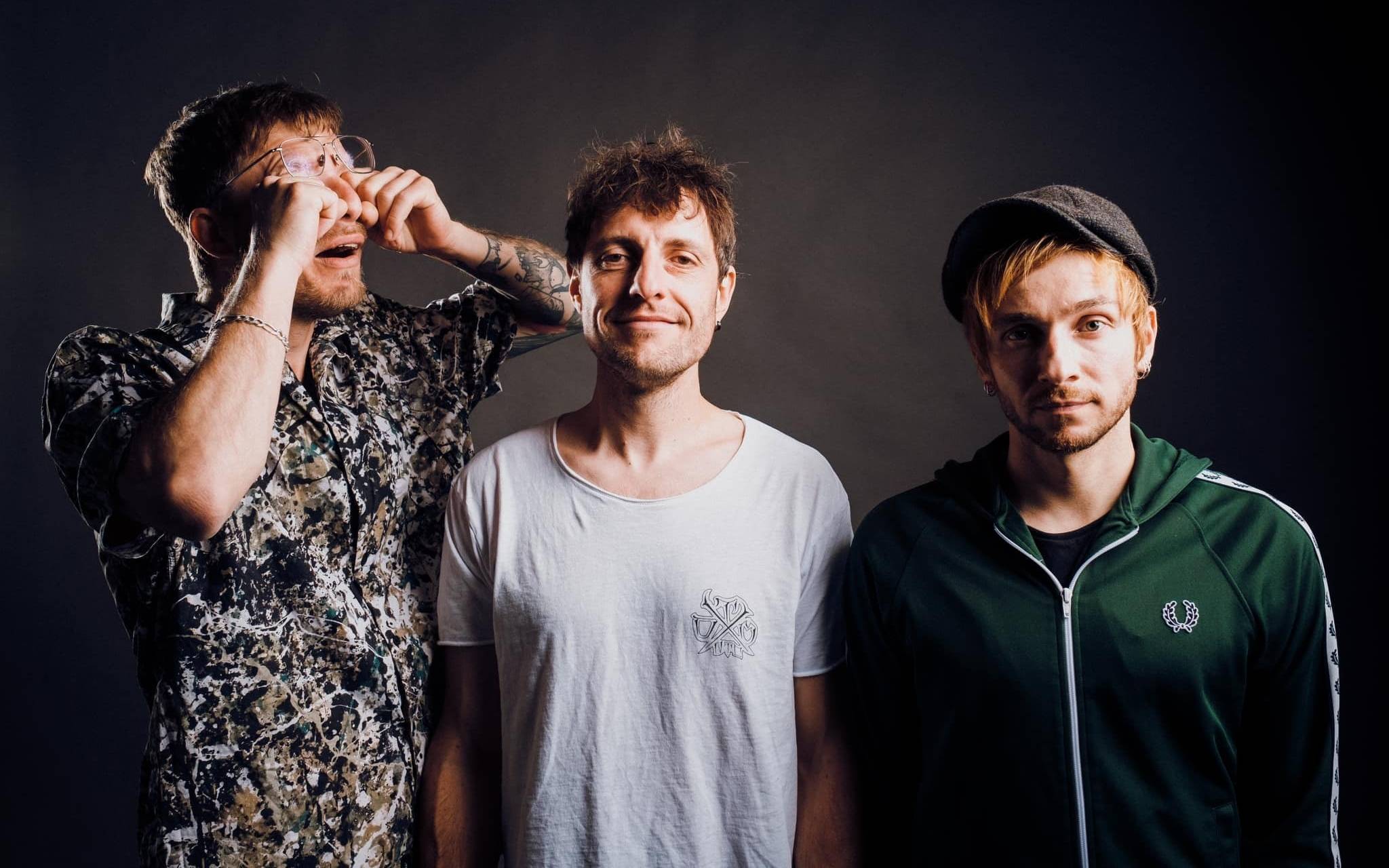 Itchy – Photographs