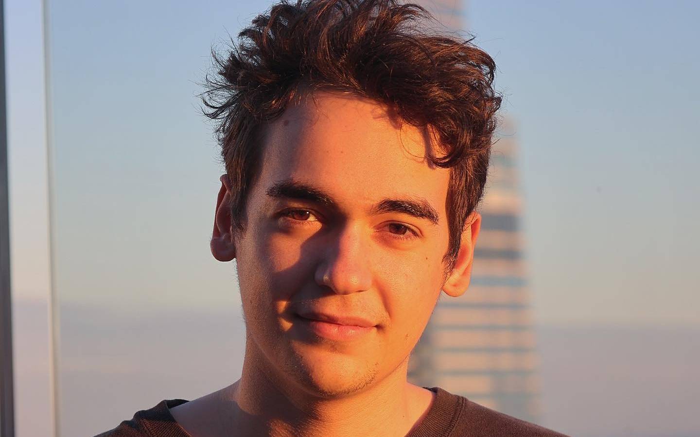 Alex Angelo – Blue Skies