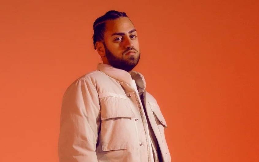 Ali Gatie – Million Miles Apart