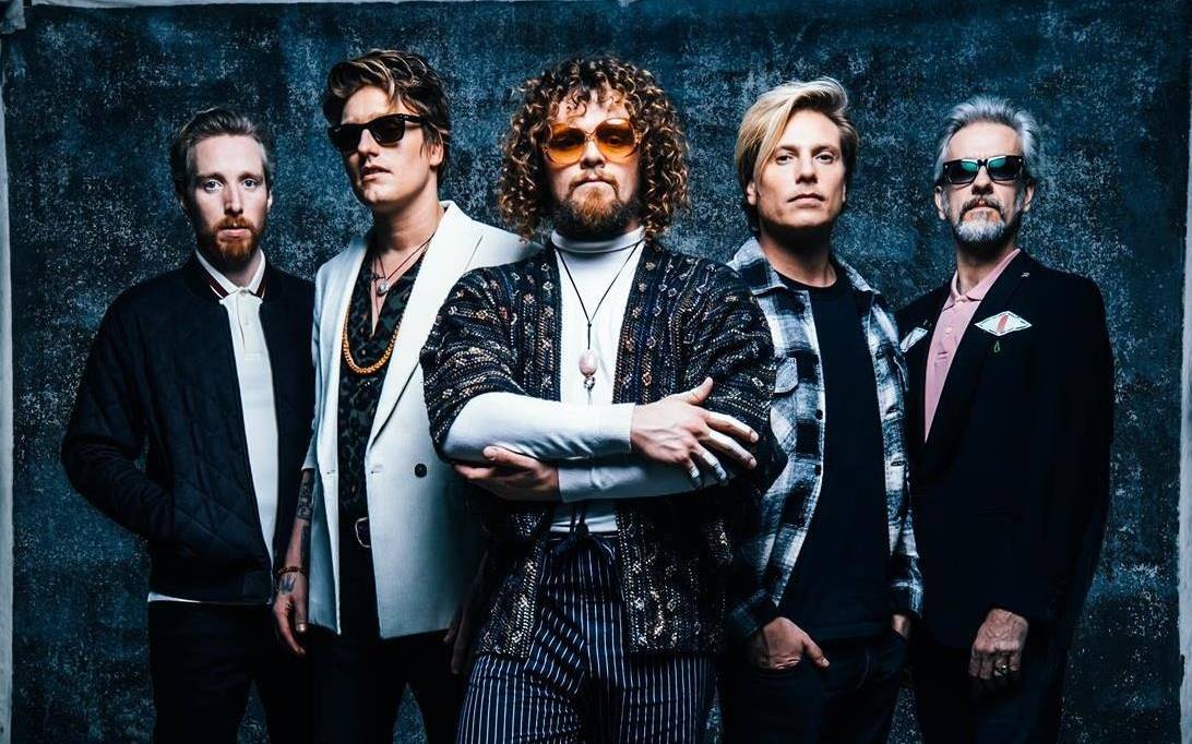 DI-RECT – Through The Looking Glass