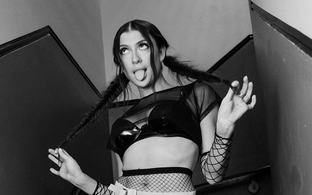 Leah Kate – My Bed