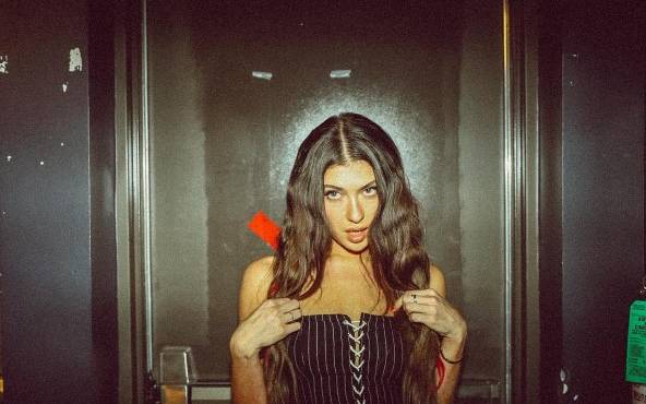 Leah Kate – Hot All The Time