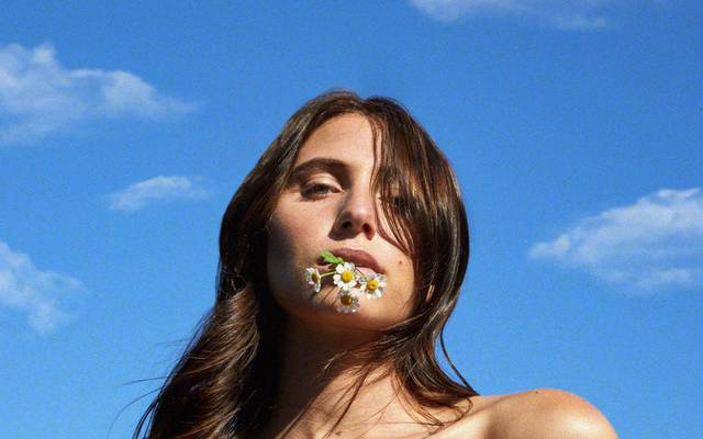 Lily Meola – Daydream