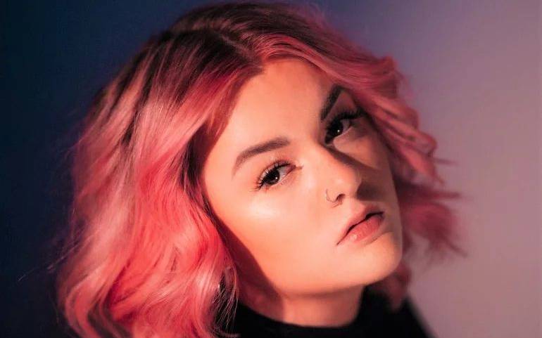 Grace Davies – Wolves