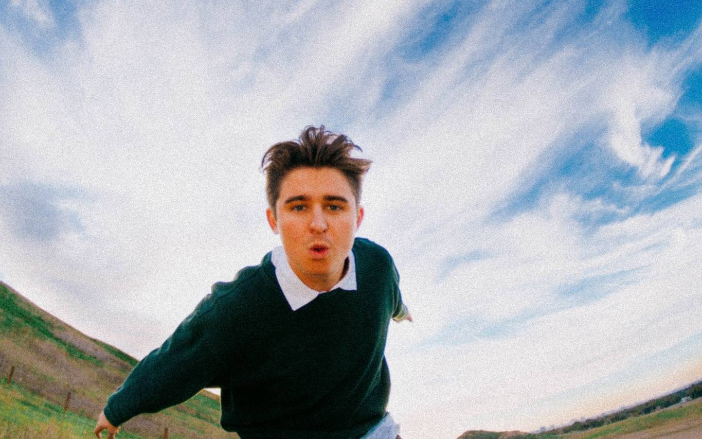 Nicky Youre – Eyes On You