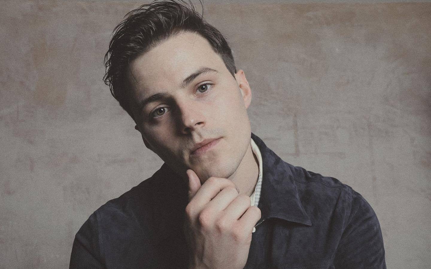 Tom Gregory – Man Still Cries