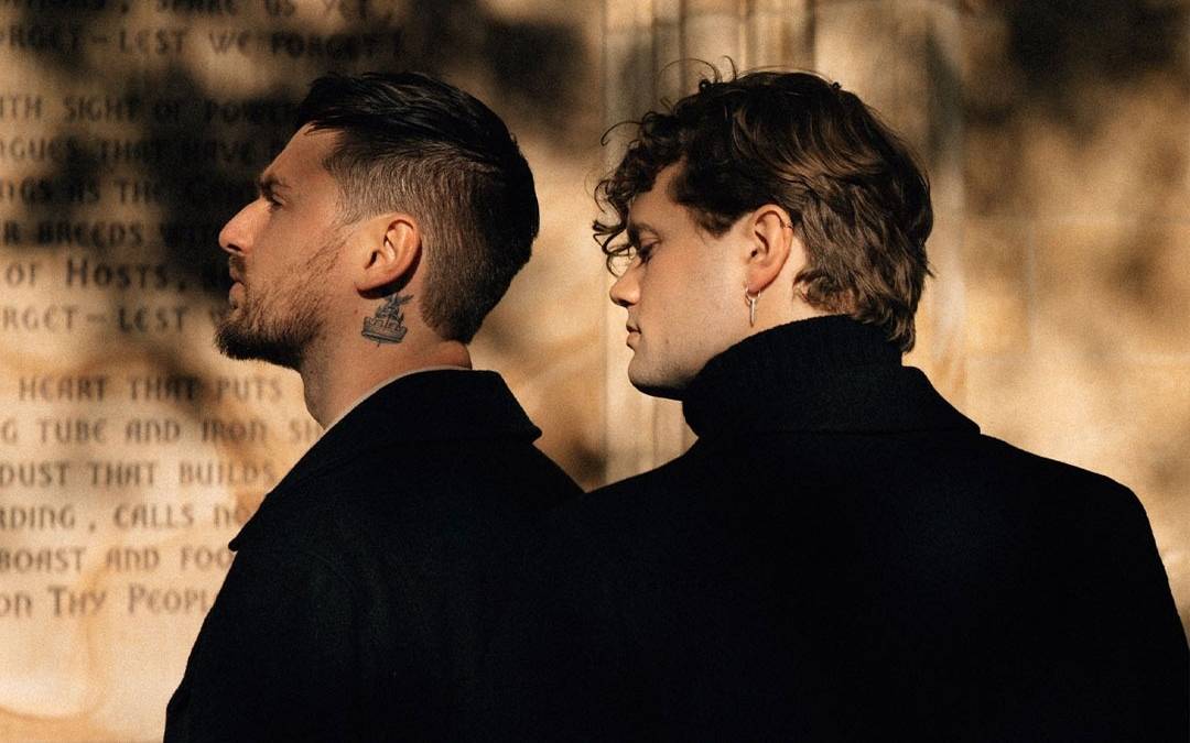 World’s First Cinema – Palm Reader